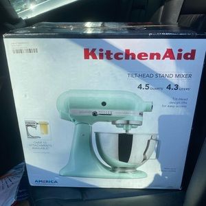 4.5 quart Kitchen Aid tilt-head stand mixer, new, received as a wedding gift